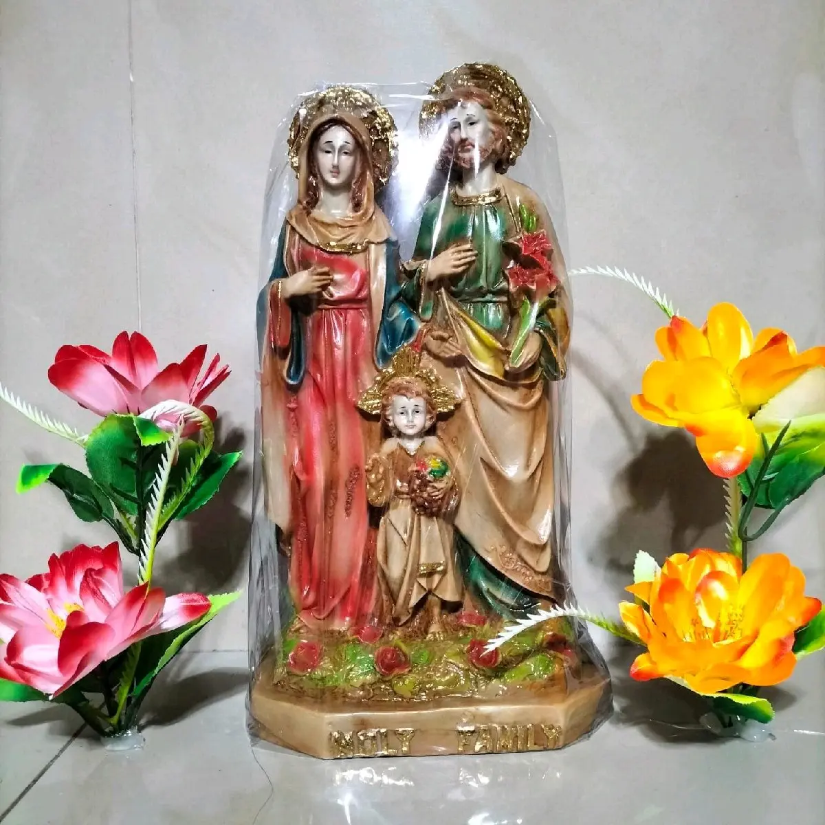 holy family 13 inches of height Sculpture